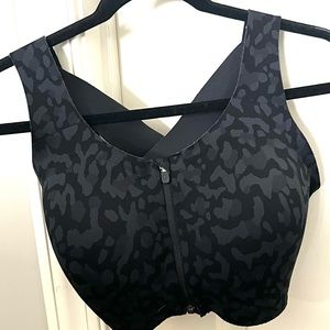 Lululemon Enlite Front-Zip Bra